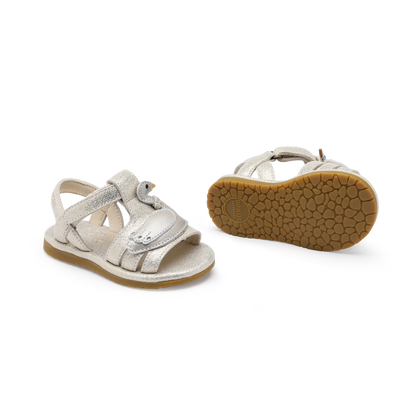 Tiny Swan Sandals | Silver Metallic Leather