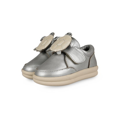 Nellu Sneakers | Shimmer Turtle | Silver Grey Metallic Leather