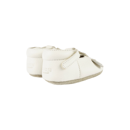 Spark Classic Shoes | Lammy | Off White Leather