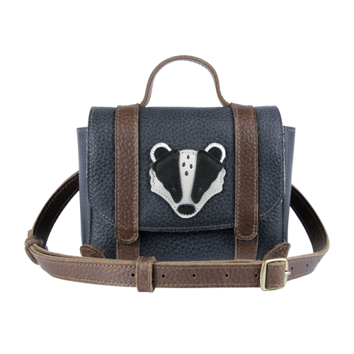 trychel-bumbag-badger-front-